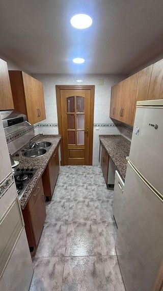 Piso en alquiler en Polígono Cartuja – La Paz en Granada