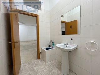Local comercial en venta en Cruz Roja en Sevilla
