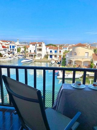 Piso en venta en Empuriabrava en Castelló d´Empúries