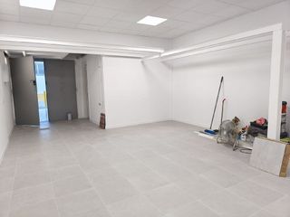 Local comercial en alquiler en Centre en Hospitalet de Llobregat, L´