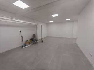 Local comercial en alquiler en Centre en Hospitalet de Llobregat, L´