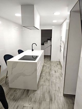 Casa adosada en venta en Barrio de Peral en Cartagena