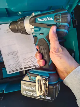 Taladro Inalámbrico Makita 18V + 2 Baterías