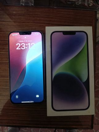 iPhone 14 Plus Lila. Salud de bateria 93