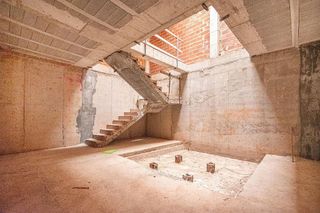 Local comercial en alquiler en Zona Avenida al Vedat en Torrent