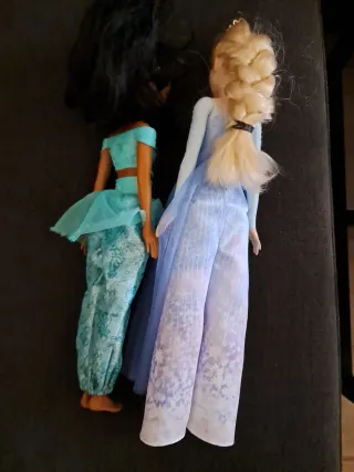 Muñecas Jasmine y Elsa Disney