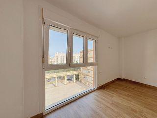 Piso en venta en San Luis en Almería