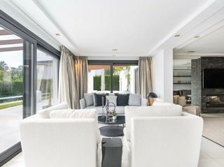 Chalet en alquiler en Los Naranjos - Las Brisas en Marbella