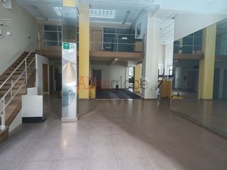Local comercial en venta en Laviada en Gijón