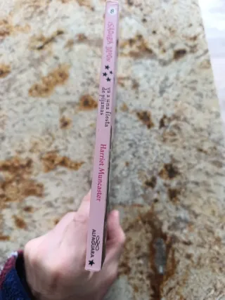 Isadora Moon va a una fiesta de pijamas / Isado...