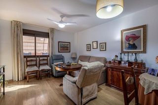 Piso en venta en Bola de Oro - Serrallo en Granada