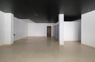 Local comercial en venta en Padul