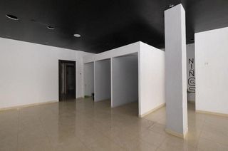 Local comercial en venta en Padul
