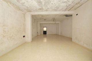 Local comercial en venta en Padul