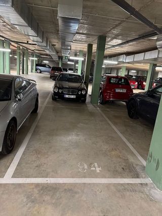 Garaje en alquiler en Can Mates - Volpelleres en Sant Cugat del Vallès