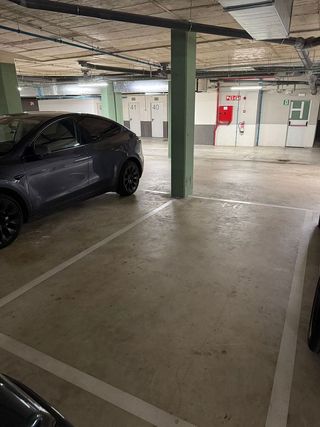 Garaje en alquiler en Can Mates - Volpelleres en Sant Cugat del Vallès