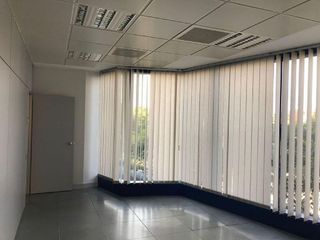 Oficina en alquiler en Montigalà -Sant Crist en Badalona