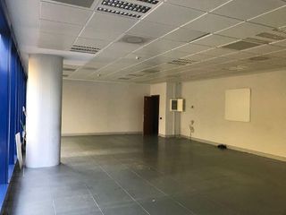Oficina en alquiler en Montigalà -Sant Crist en Badalona