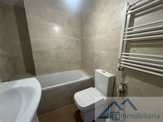 Piso en alquiler en Puerto Chico en Santander