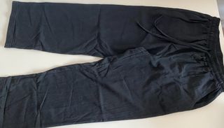 Pantalón negro largo