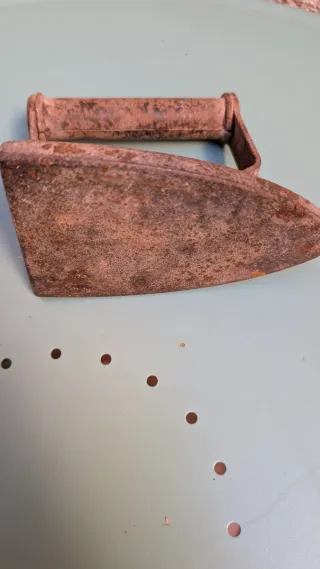 Plancha antigua de hierro