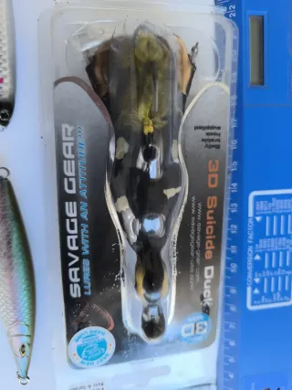 Señuelos Savage Gear 3D Suicide Duck y otros