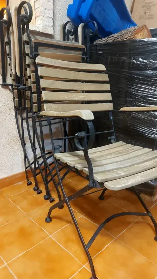 Sillas de forja y madera plegables