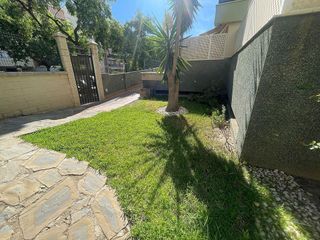 Piso en venta en Puerto de la Torre - Atabal en Málaga