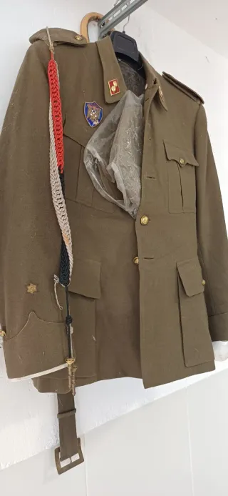 Uniforme militar antiguo Franquista