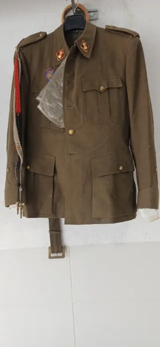 Uniforme militar antiguo Franquista