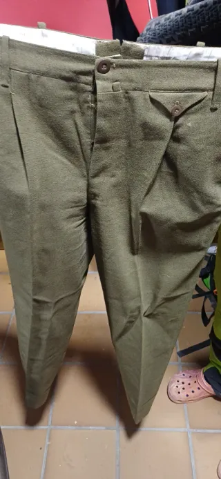 Uniforme militar antiguo Franquista