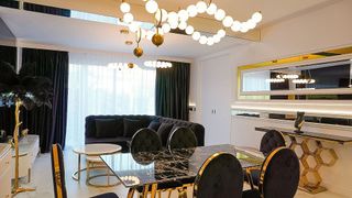 Piso en venta en Nueva Andalucía centro en Marbella