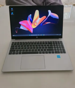 Portátil HP 250 G10 Intel N100 16GB Ram 512GB SSD