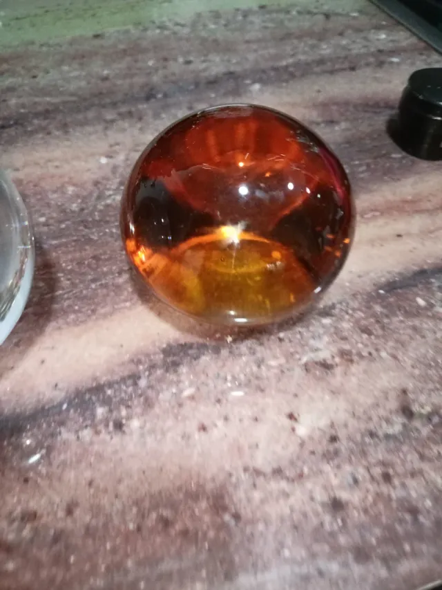 4 sottobicchieri in cristallo a forma di sfera da 9 e 8 cm