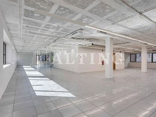 Oficina en alquiler en Les Tres Torres en Barcelona