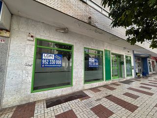 Local comercial en alquiler en Carlos Haya en Málaga