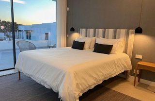 Chalet en alquiler en Río Real en Marbella