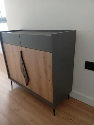 Consola de entrada moderna