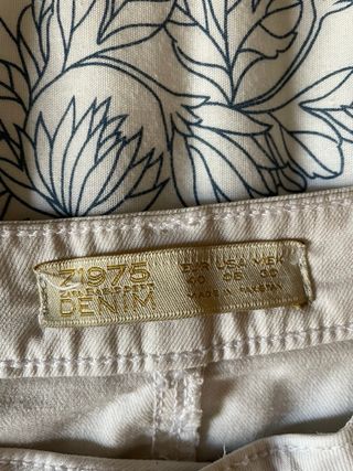 Pantalón vaquero blanco