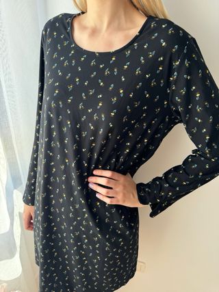 Vestido Kiabi negro flores talla XL