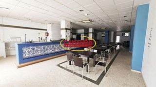 Local comercial en venta en Coria del Río