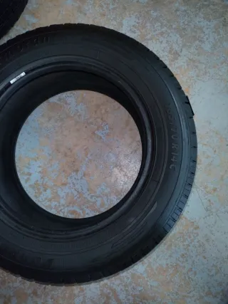 Neumático Kormoran 165/70 R14c 89/87R