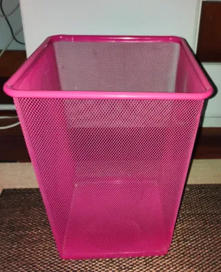 Papelera Ikea metálica