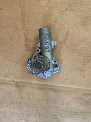 BOMBA AGUA SEAT 132