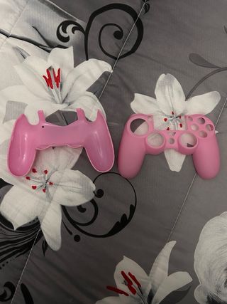 Custodia protettiva rosa per DualSense PS5