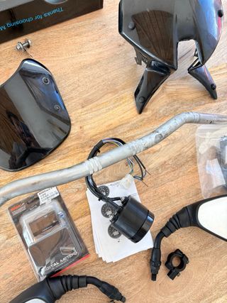 Lote piezas moto Cagiva Raptor 125