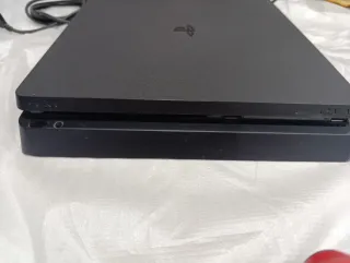 PS4 (PlayStation 4) con 2 mandos
