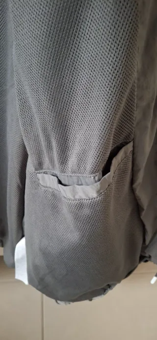 Giacca antivento uomo grigia e bianche L