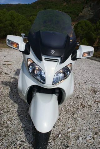 Suzuki Burgman 650 Executive (Full Equip) - 2012