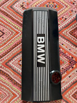 Tapa motor BMW
